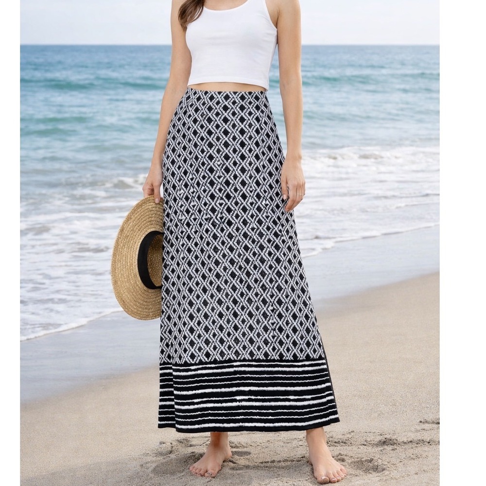 Max Studio Black‎ White Geometric Diamond Print Knit Maxi Skirt Large